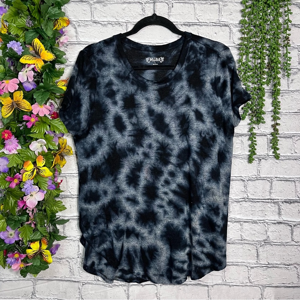 <🌼3/$30🌼Mudd Navy Blue Acid Dye Short Sleeve Crew Neck Top Size Large